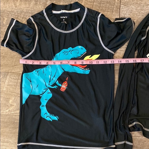 Kids Dinosaur Swim Set Short & long sleeve rash guard & swim trunks - Picture 7 of 14